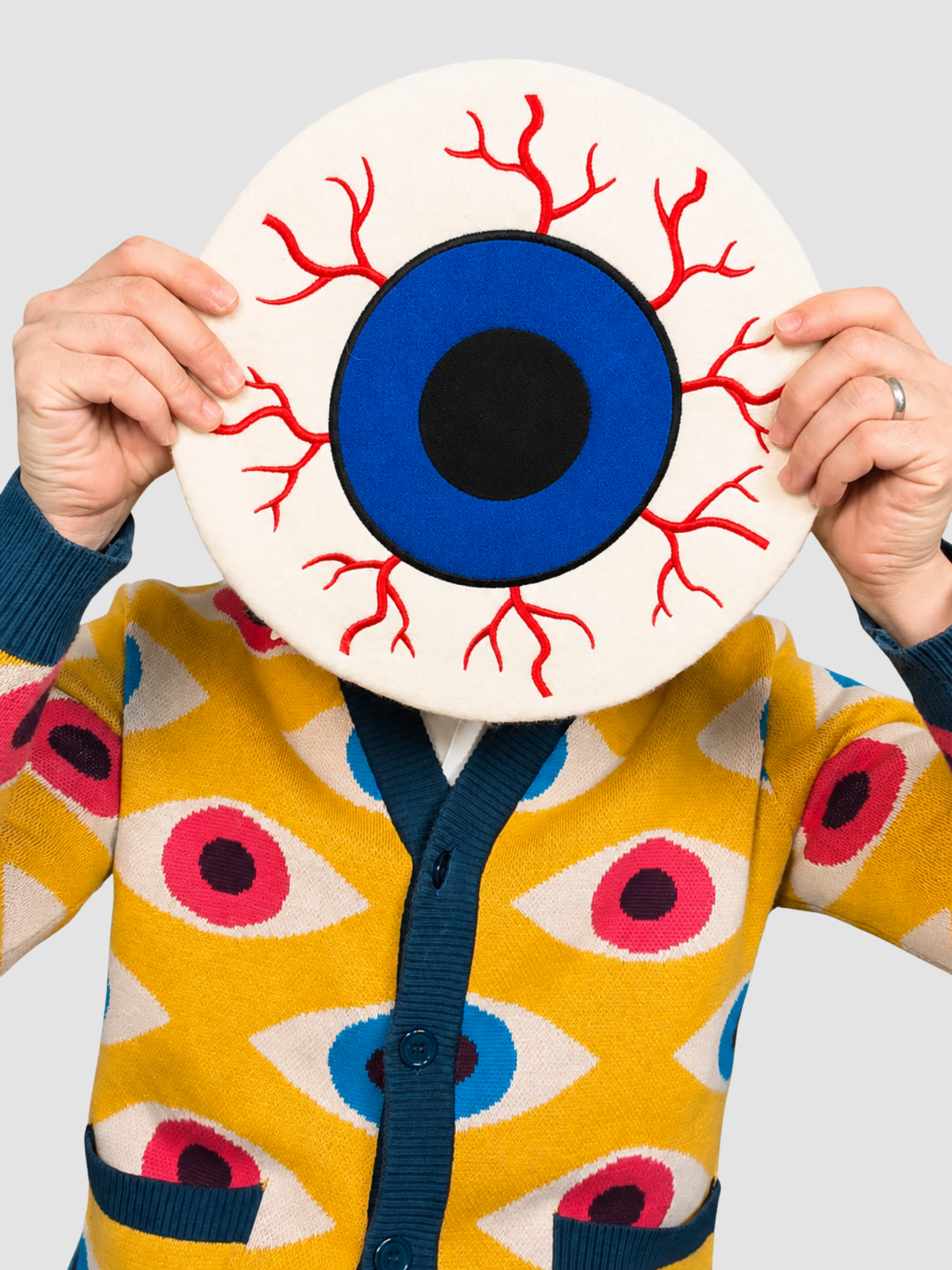 Sleepy_Peach_-_Eyeball_Beret