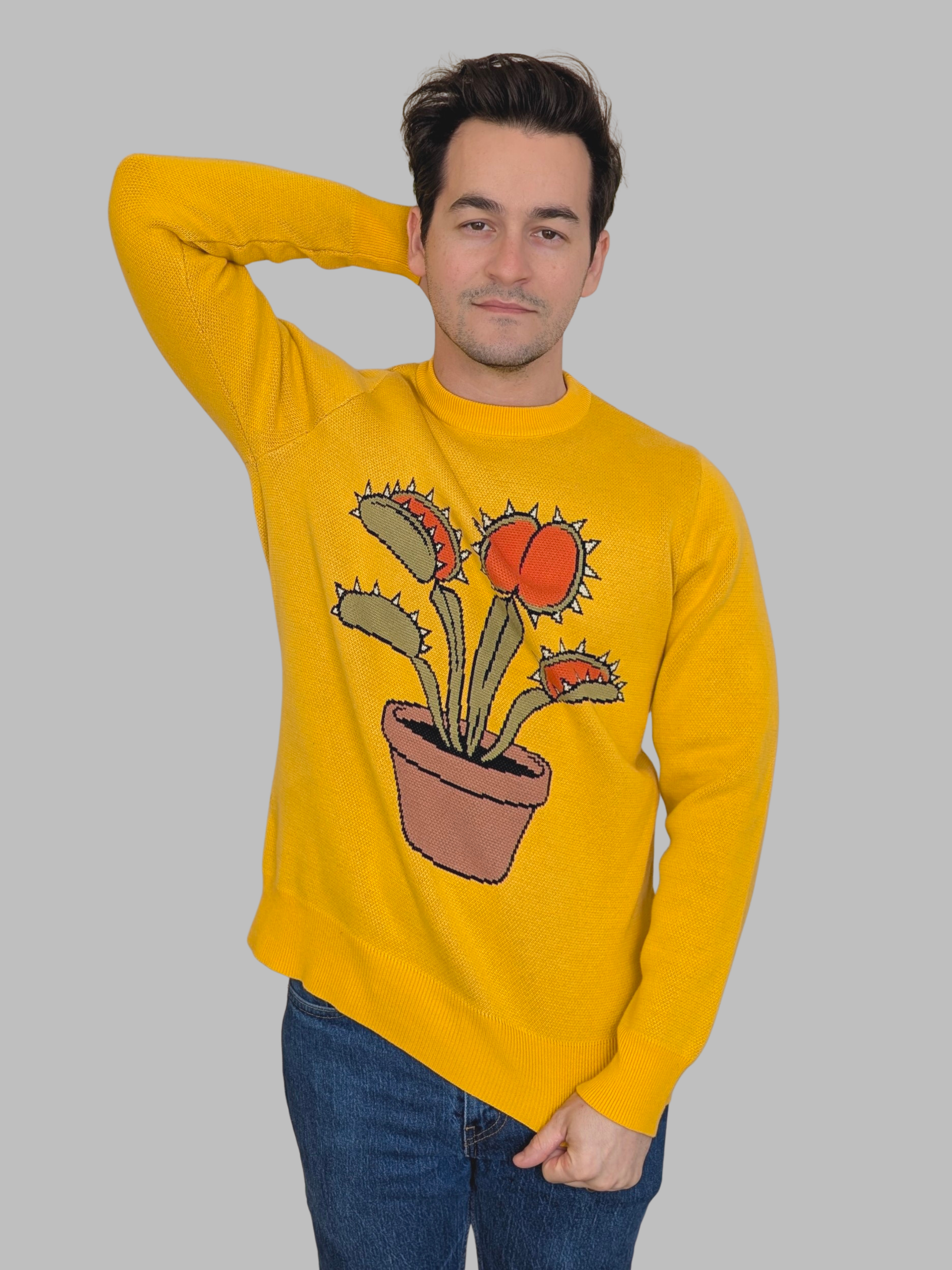 Venus_Flytrap_Sweater_-_Sleepy_Peach
